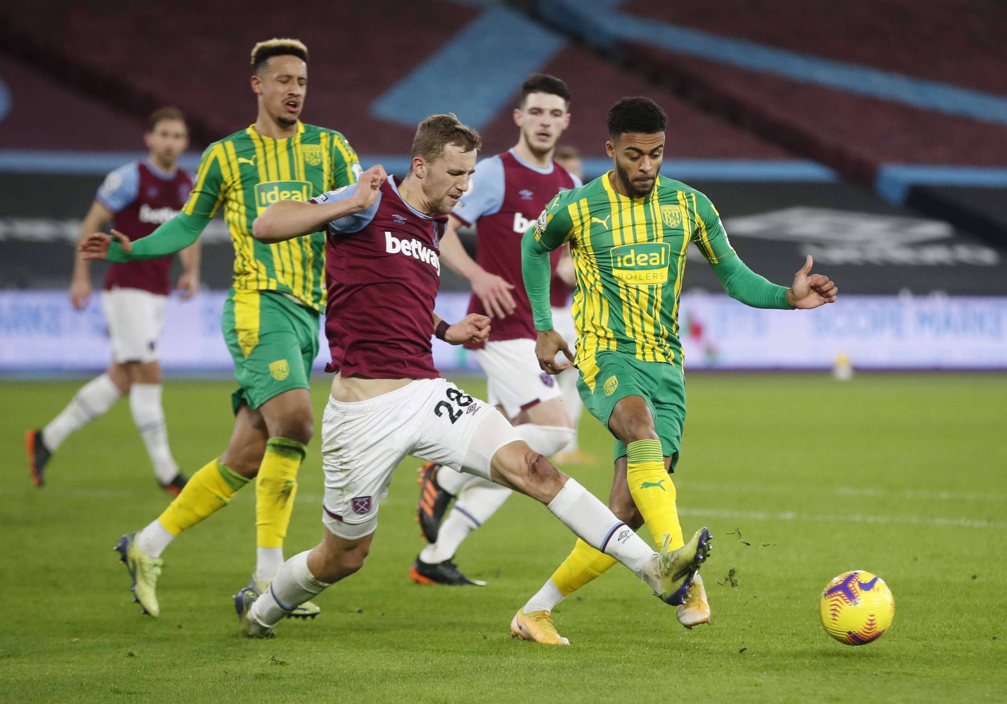 随着转会窗 随着转会窗