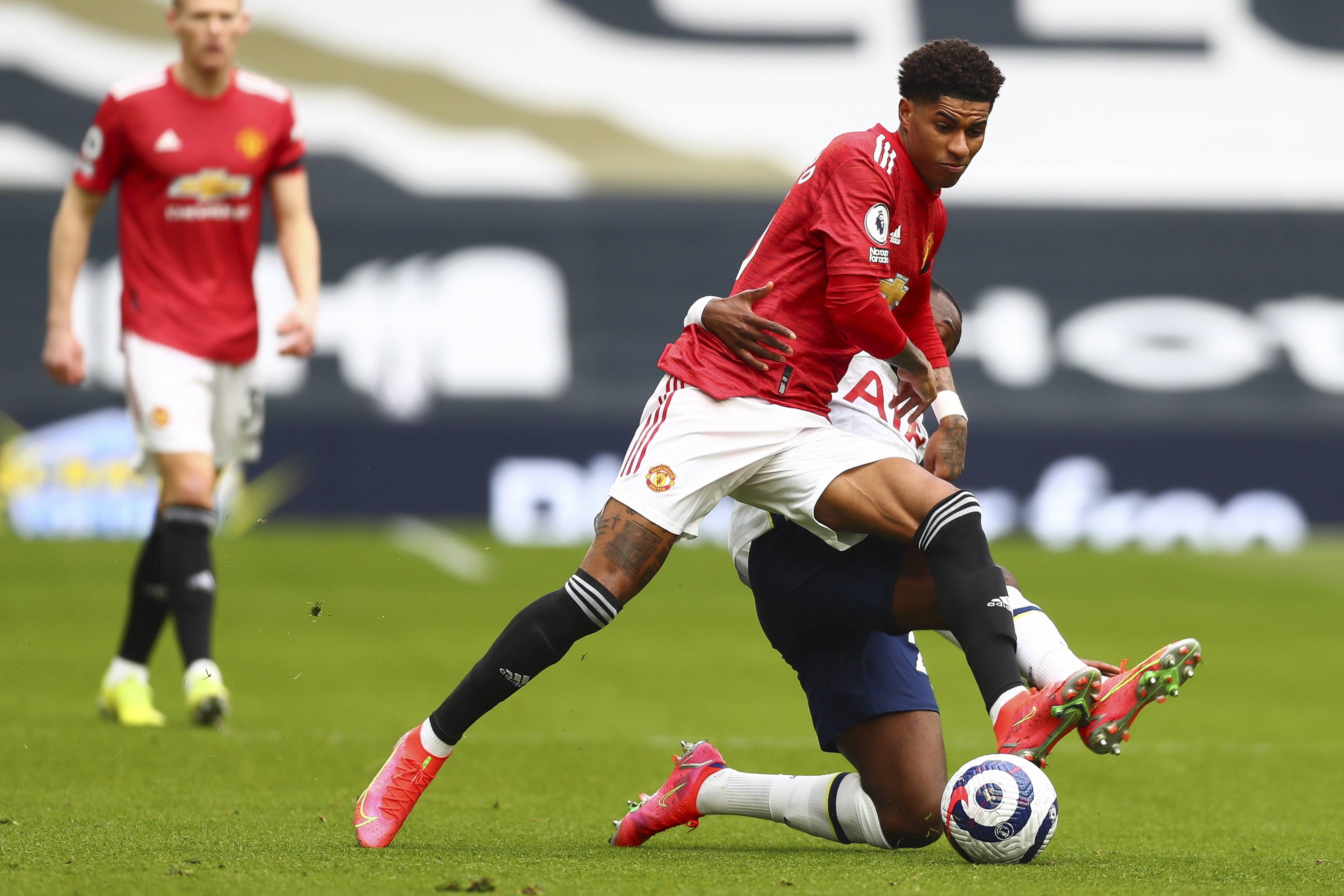 表现令人印 表现令人印